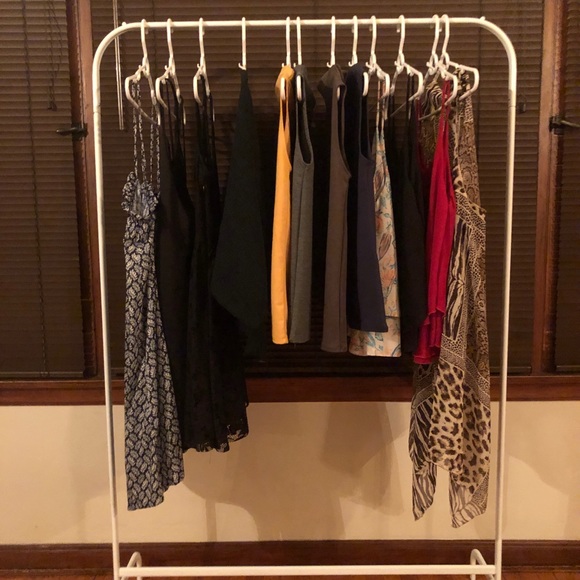 SHOP THE LOOK! NWOT beautiful boutique top - Picture 5 of 5